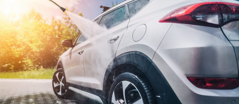 Manual,Car,Wash,With,Pressurized,Water,In,Car,Wash,Outside.