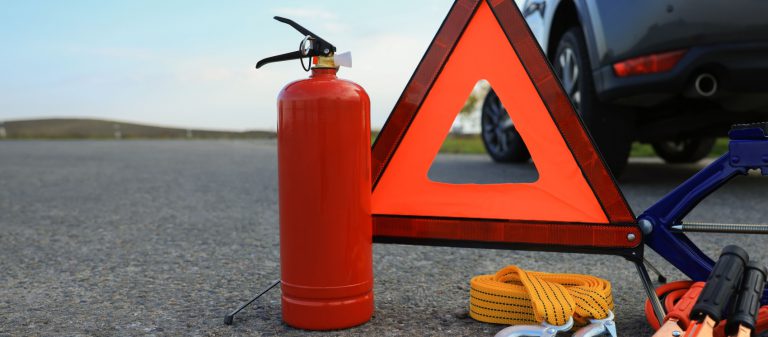 Emergency,Warning,Triangle,And,Car,Safety,Equipment,Outdoors